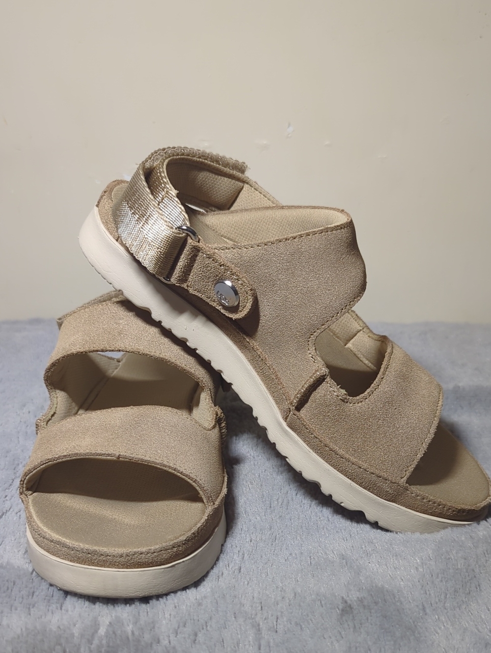 UGG Kids Tan Suede Strap Sandals